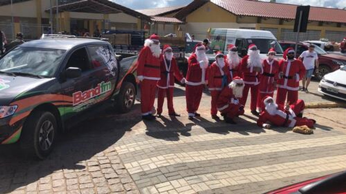 Band FM e Continental FM promovem ação solidária no auxílio às vítimas das chuvas no Alto Vale do Itajaí