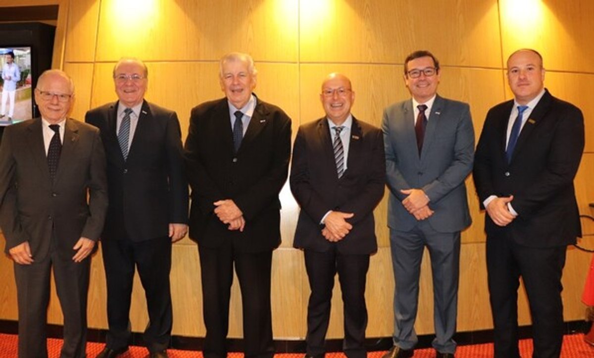 ACAERT apresenta Mensagem Anual da Radiodifusão catarinense, em Florianópolis (SC)