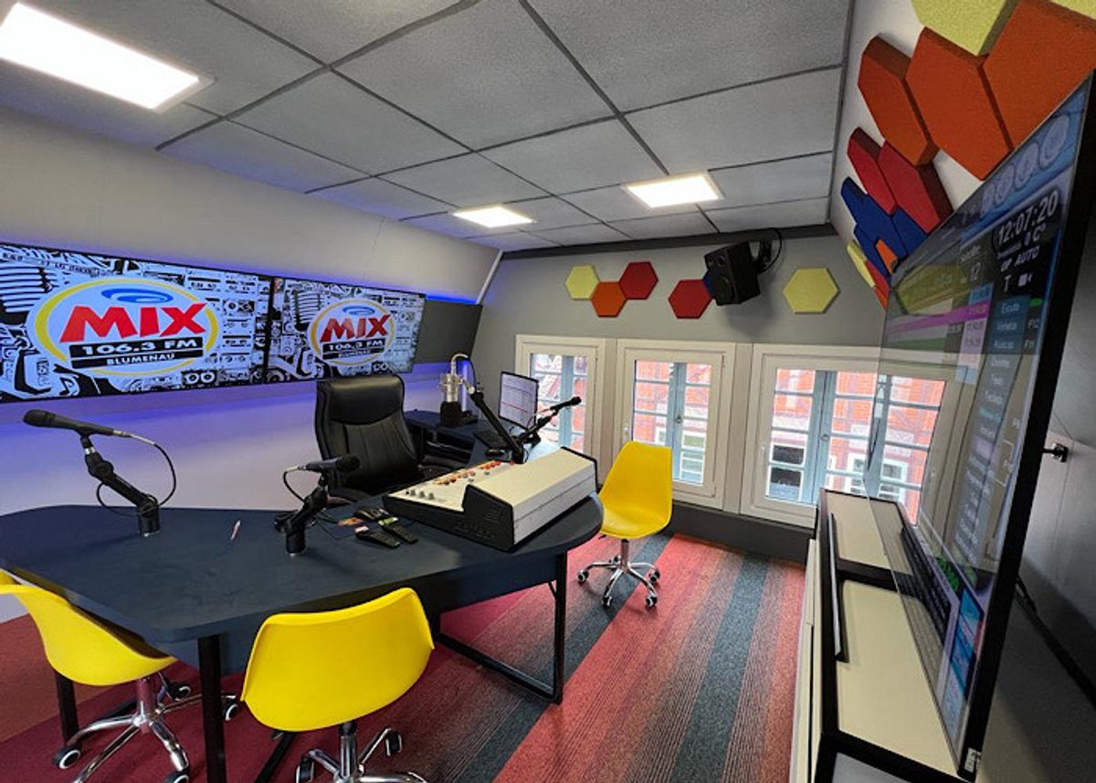 Rádio Mix FM inaugura sede administrativa dentro do Parque Vila Germânica, em Blumenau (SC)