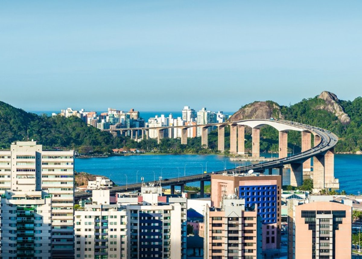 Panorama: Litoral FM e Rádio Tropical seguem com as maiores audiências de Vitória; Jovem Pan FM está no top 3