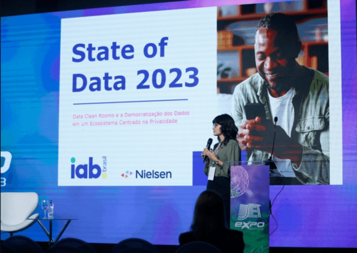 Painel do SET Expo 2023 aborda discussão sobre a publicidade digital