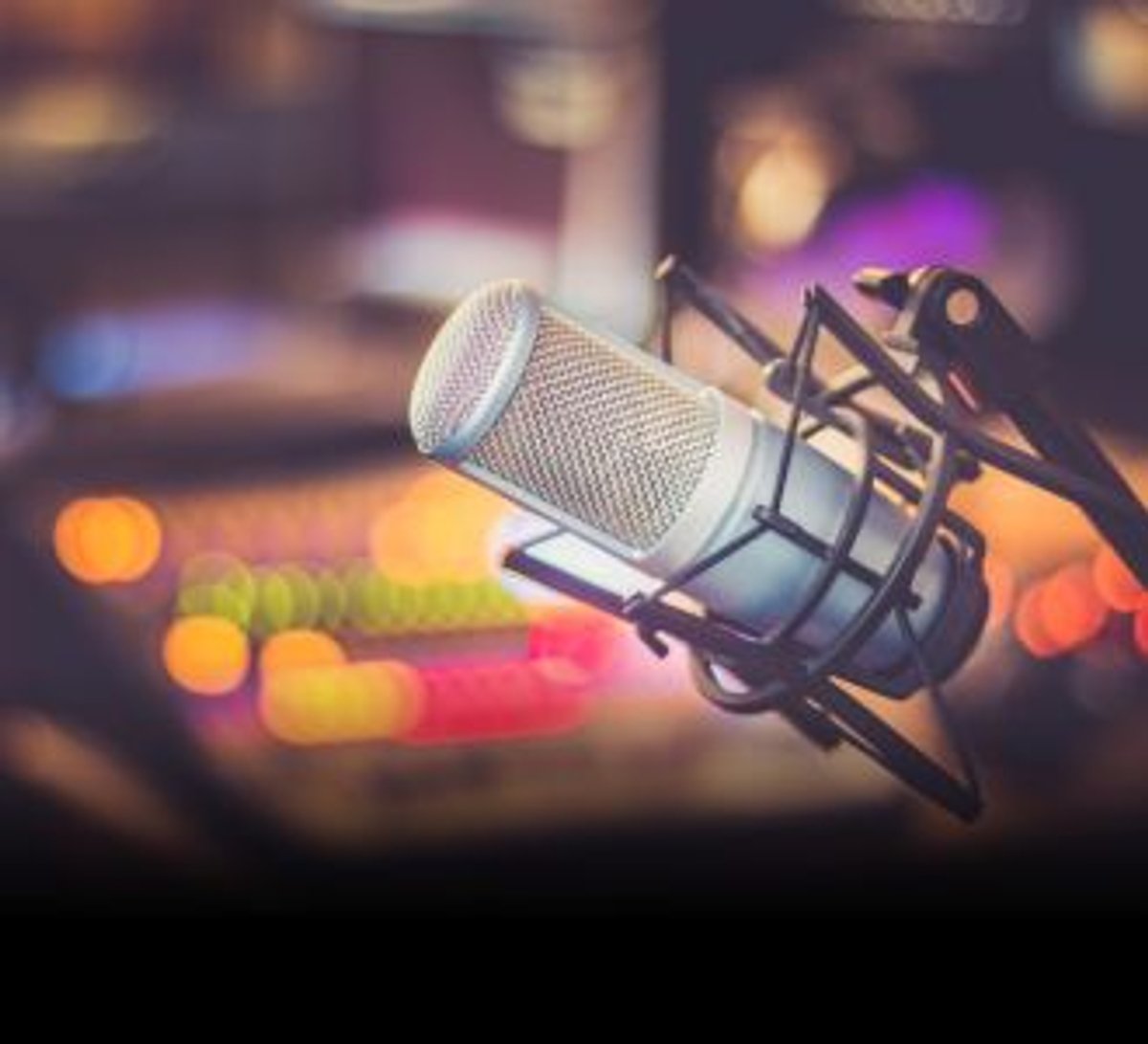Tendências | Receita publicitária do rádio deve crescer 1,8% em 2024; Digital e política colaboram com o cenário