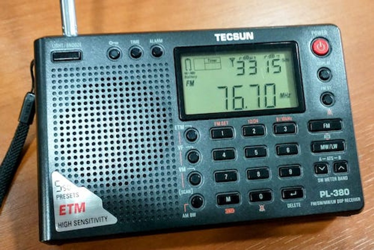 Levantamento: Brasil tem 946 migrantes AM-FM ativas em FM; São Paulo e Sul concentram os maiores números