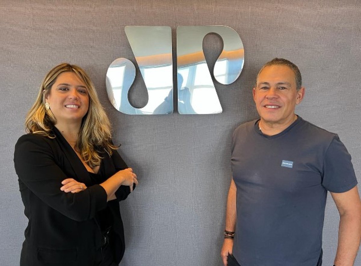 Grupo Jovem Pan anuncia Ângelo de Sá Jr. e Marcela Marchi como vice-presidentes