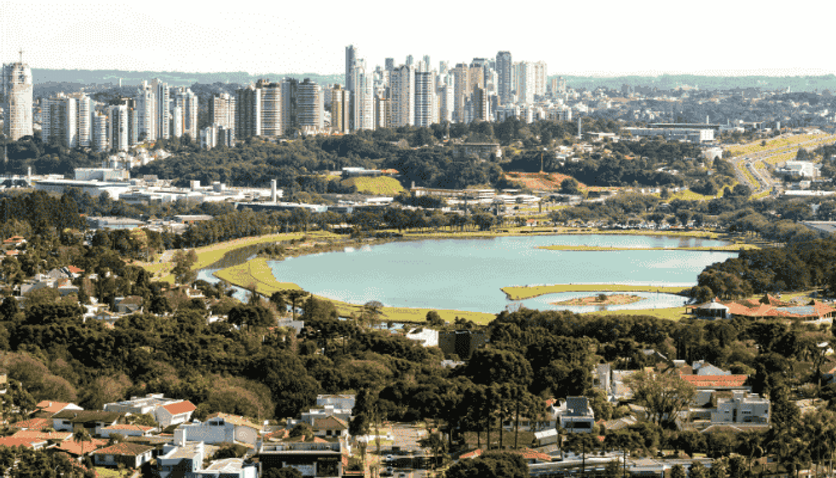 Panorama: Massa FM, Mundo Livre e Jovem Pan FM avançam em Curitiba; 98 FM segue líder geral