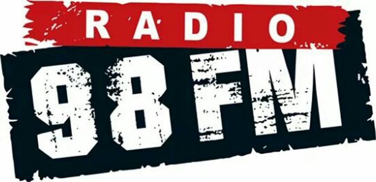 98 FM fecha parceria com o Café De La Musique para projeto de verão