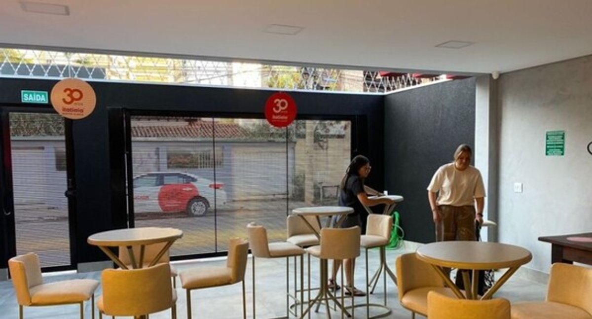 Rádio Itatiaia FM comemora 30 anos com nova programação em Montes Claros (MG)