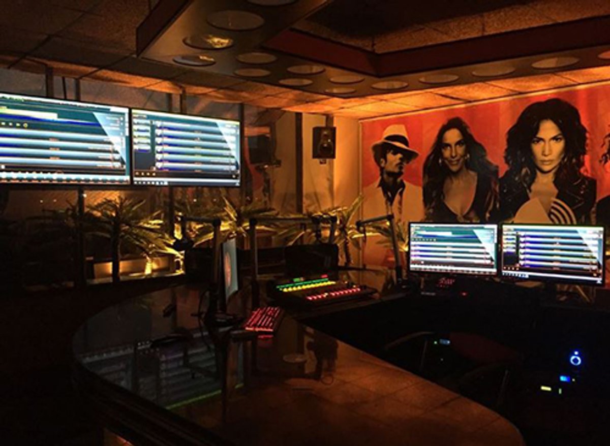 Nova FM já está no ar em São Luís e equipamentos da Difusora serão doados para outra rádio 