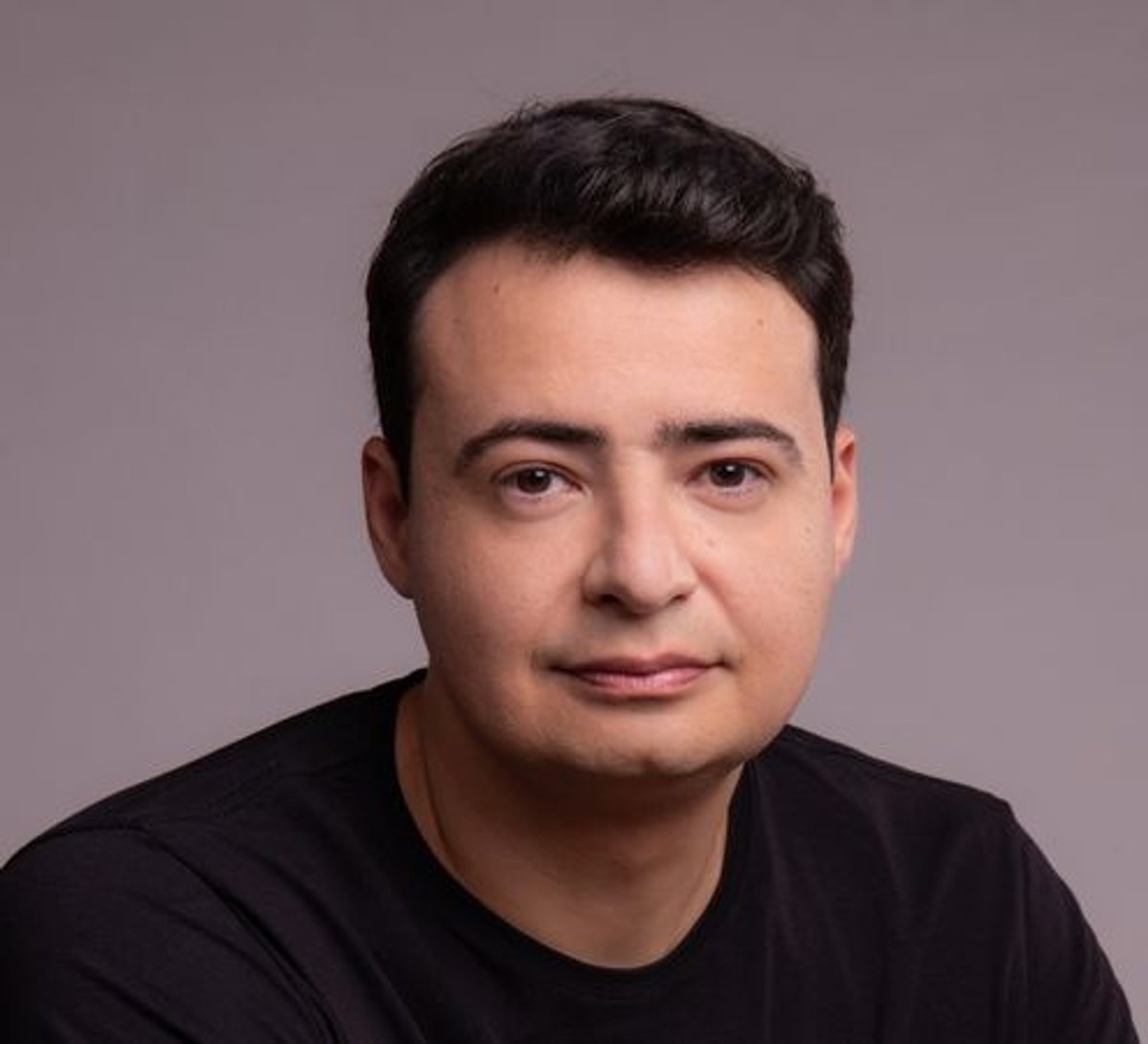 Masterclass sobre Inteligência Artificial no Rádio abre inscrições para nova turma com Fernando Morgado  