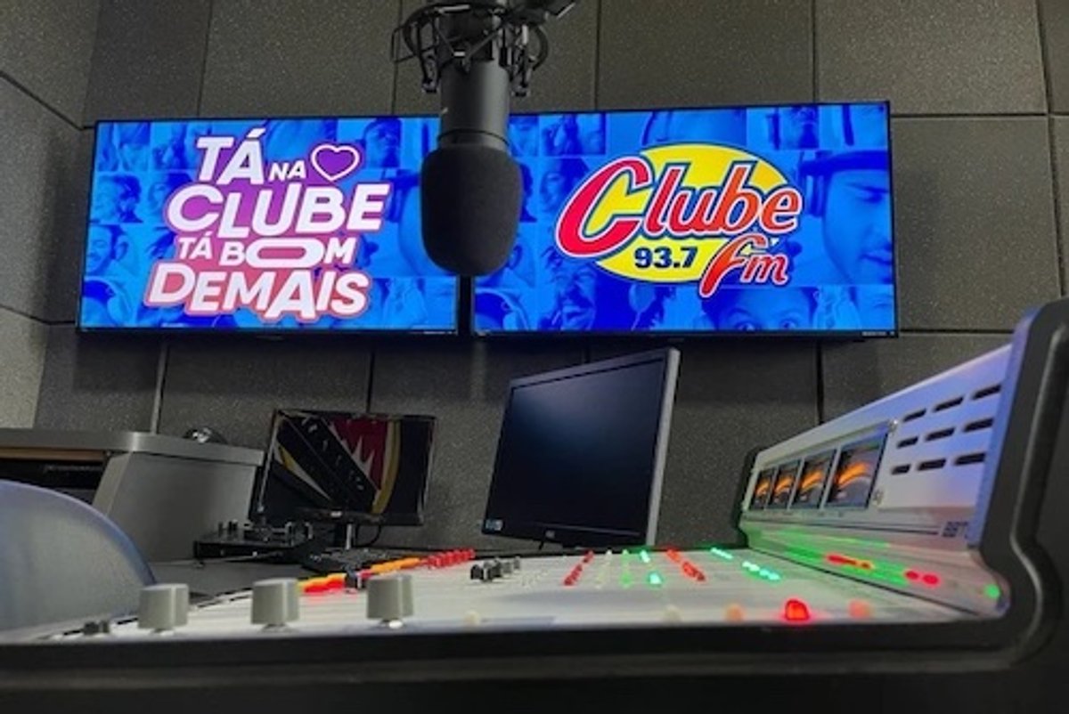 Clube FM, Rádio Mix FM, Jovem Pan FM, Up FM, Rede Aleluia e Band FM contam com estreias programadas para outubro