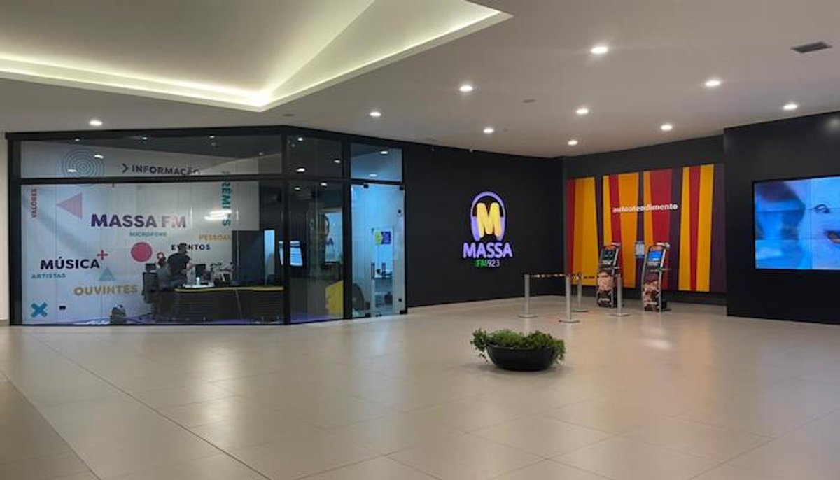 Massa FM passa a transmitir sua programação a partir do Shopping Cidade, em Maringá
