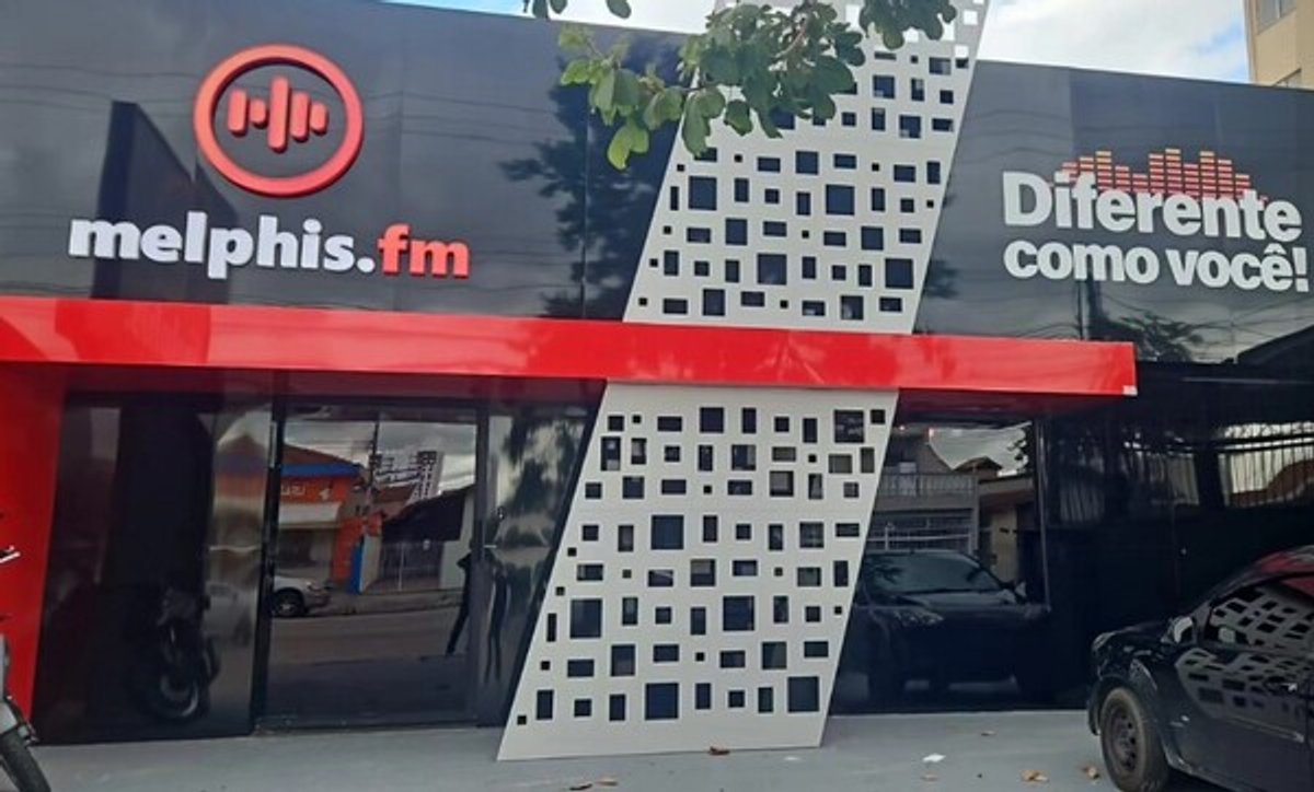 Melphis FM fecha parceria com Massiva Music e lança novos programas 