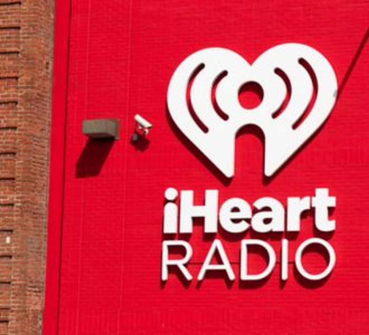 O Rádio Hoje | Gigante do rádio alcança liderança geral em consumo de podcasts, segundo ranking da Podtrac