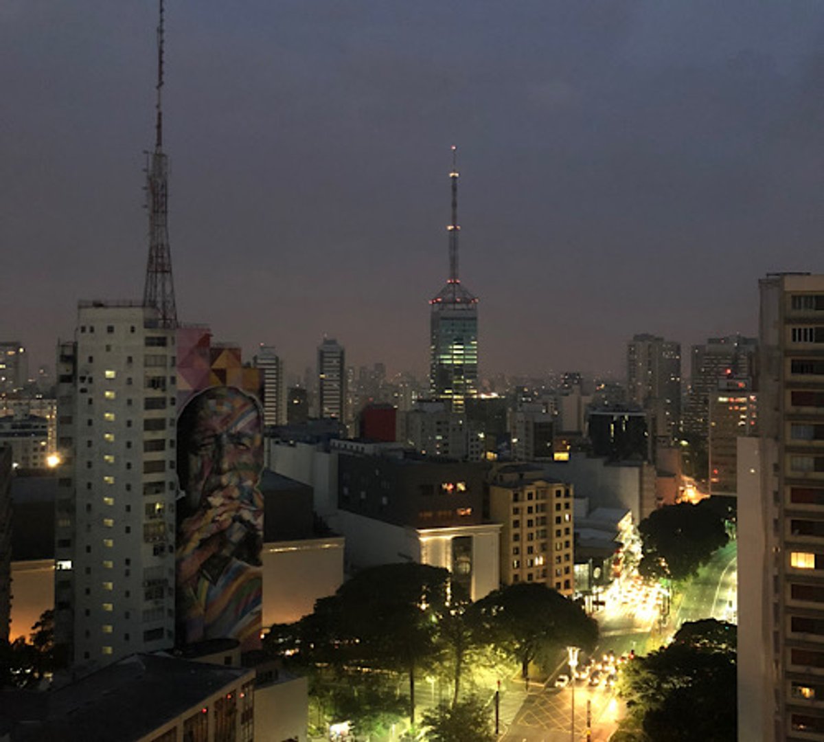 São Paulo fecha 2022 com 8 FMs acima da marca de 2 milhões de ouvintes únicos em 30 dias