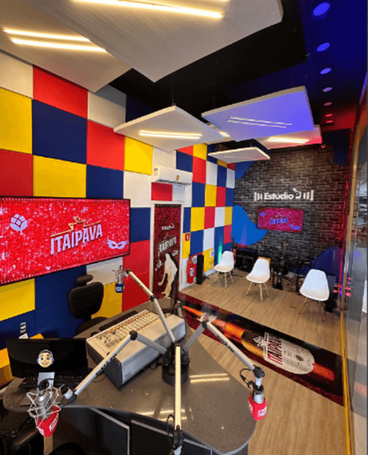 Piatã FM fecha parceria de naming rights de seu estúdio com Itaipava
