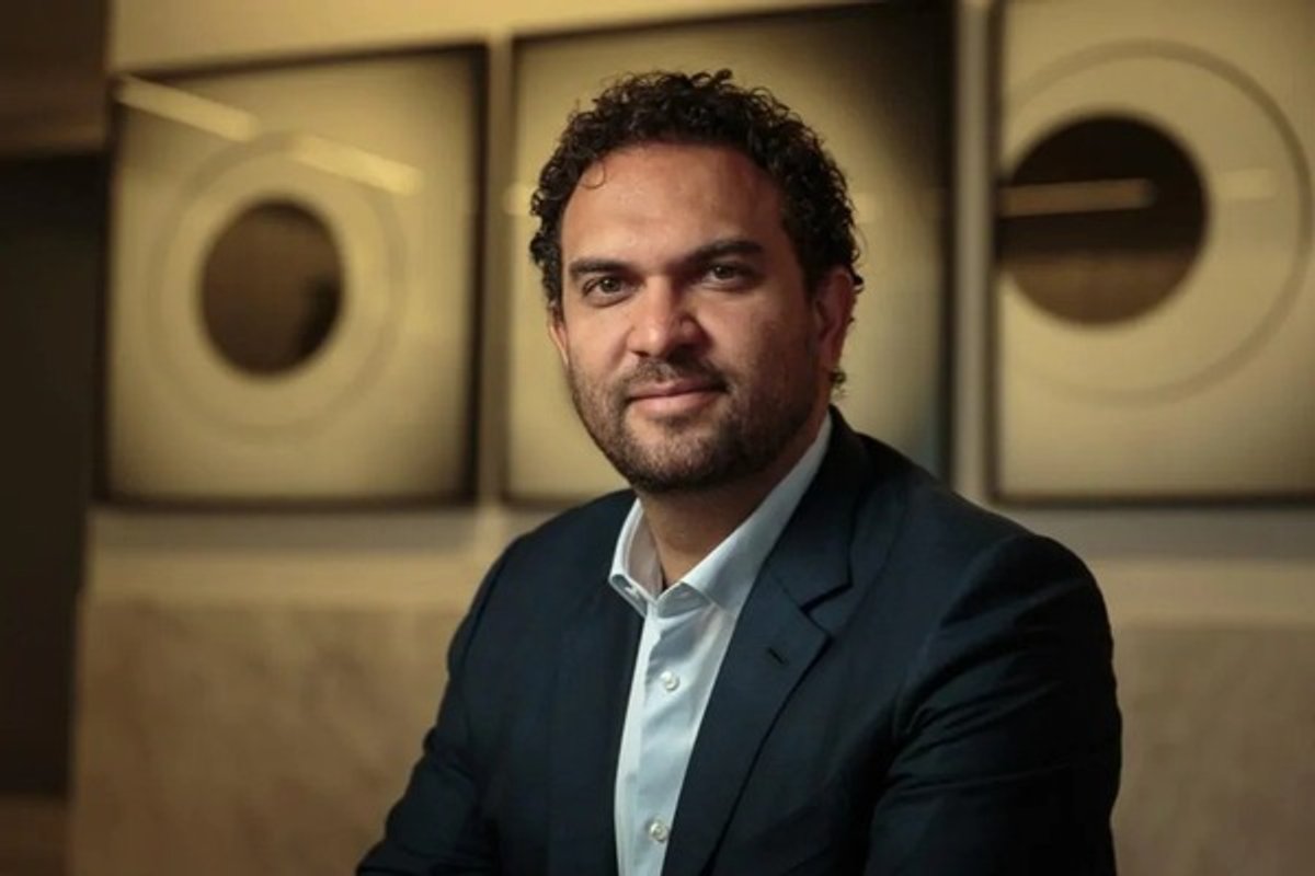 ACAERT realiza posse da nova diretoria com palestra sobre o cenário do Brasil em 2026