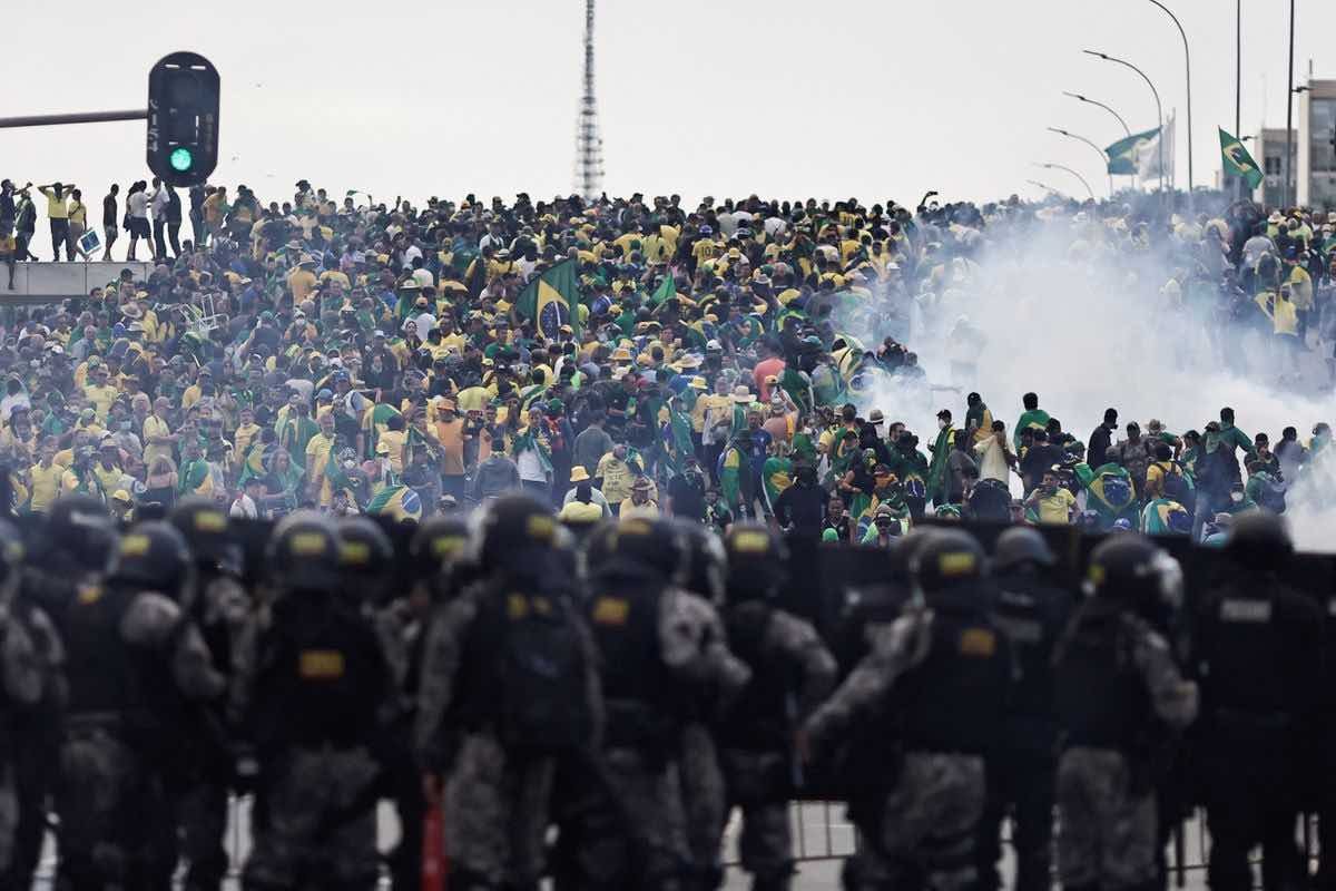 Plantão: Entidades da radiodifusão repudiam atos antidemocráticos em Brasília