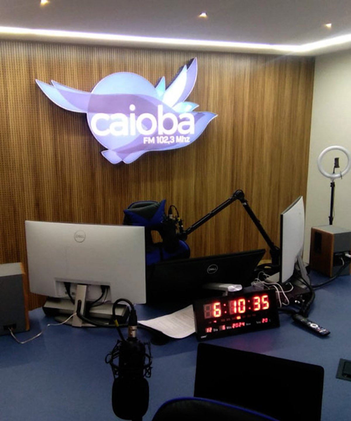 Caiobá FM completa 45 anos e inaugura estúdio nesta quarta-feira (12) em Curitiba
