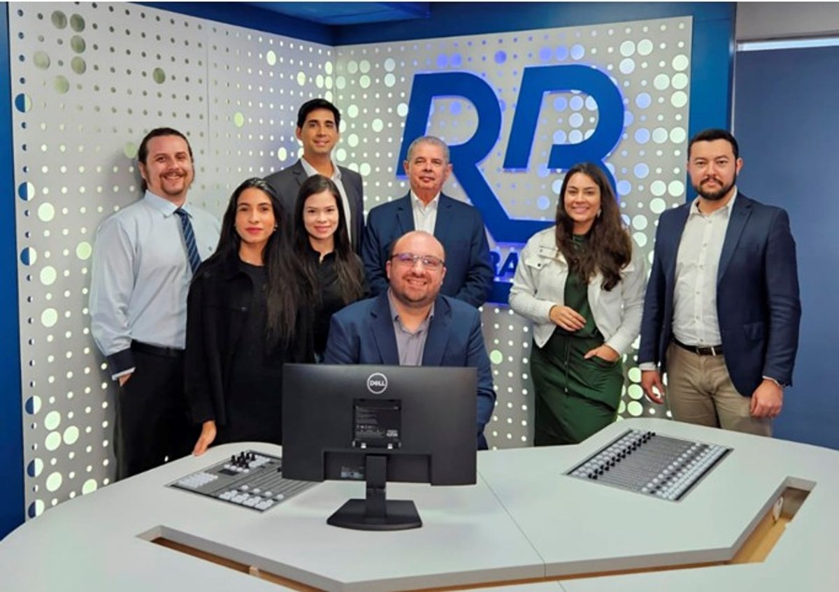 Rádio Bandeirantes estreia em Brasília com programação híbrida de jornalismo, esportes e música