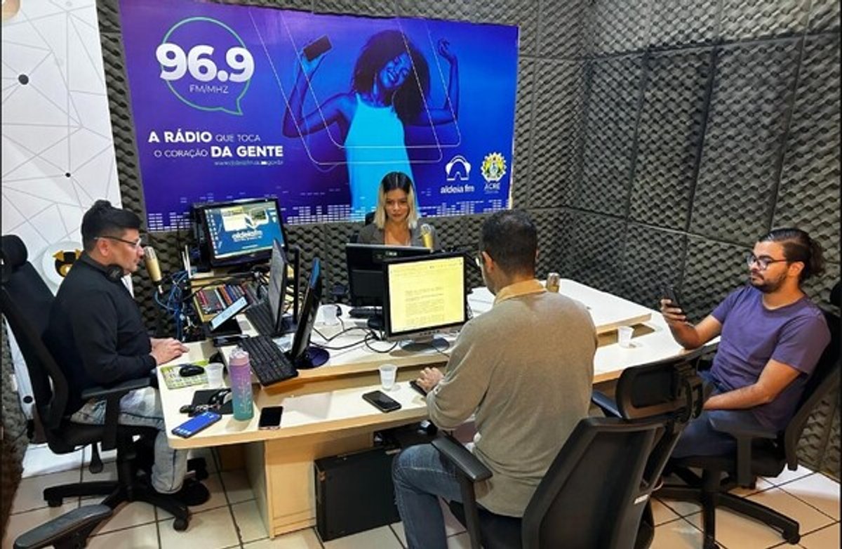 Parceria entre Aldeia FM e Rádio Difusora estreia programa jornalístico a partir de Rio Branco (AC)