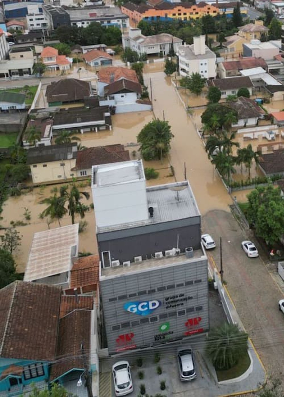 Grupo de Comunicação Difusora segue com cobertura sobre as enchentes na região do Alto Vale (SC)