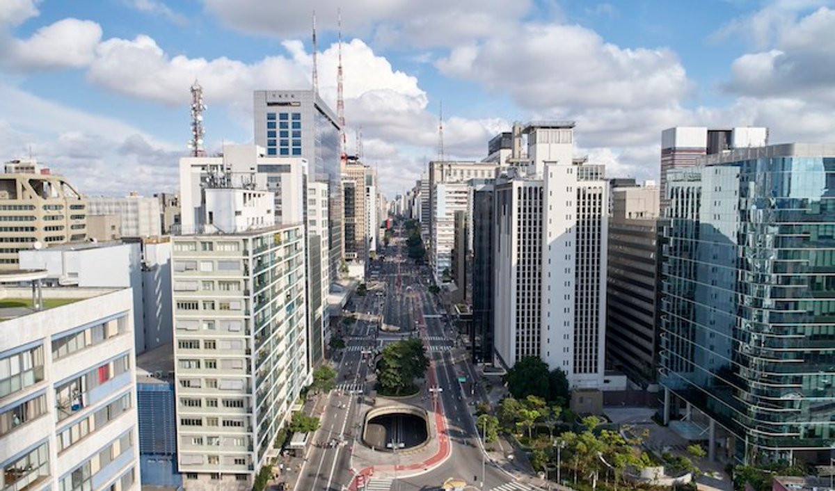 Panorama: Alpha FM acirra disputa pelo topo com a Band FM; Nativa FM e Transcontinental avançam em São Paulo