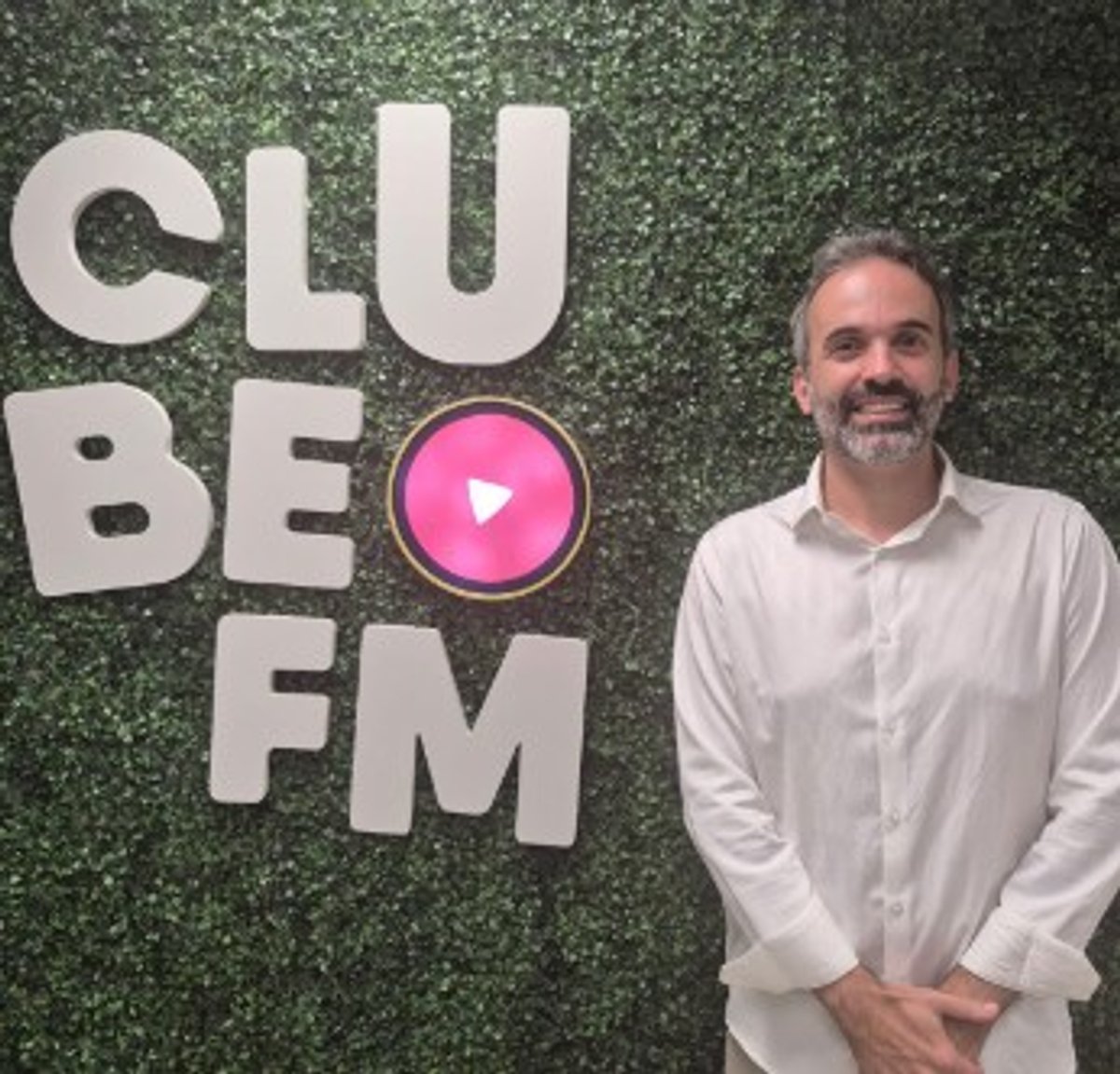 Rede Clube FM Brasil anuncia Felipe Martins como gerente comercial de Rede e Expansão
