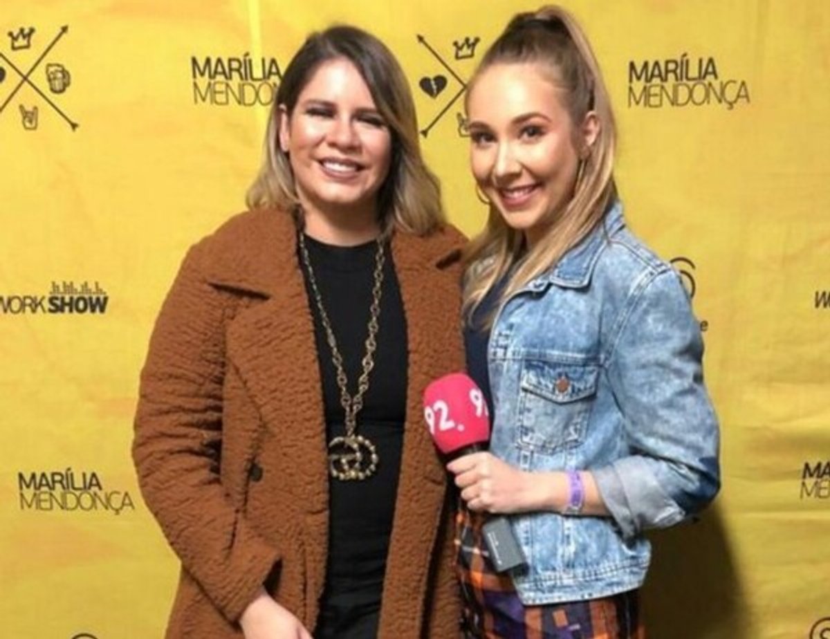 Rádio 92 veicula programação especial em homenagem aos 30 anos da cantora Marília Mendonça