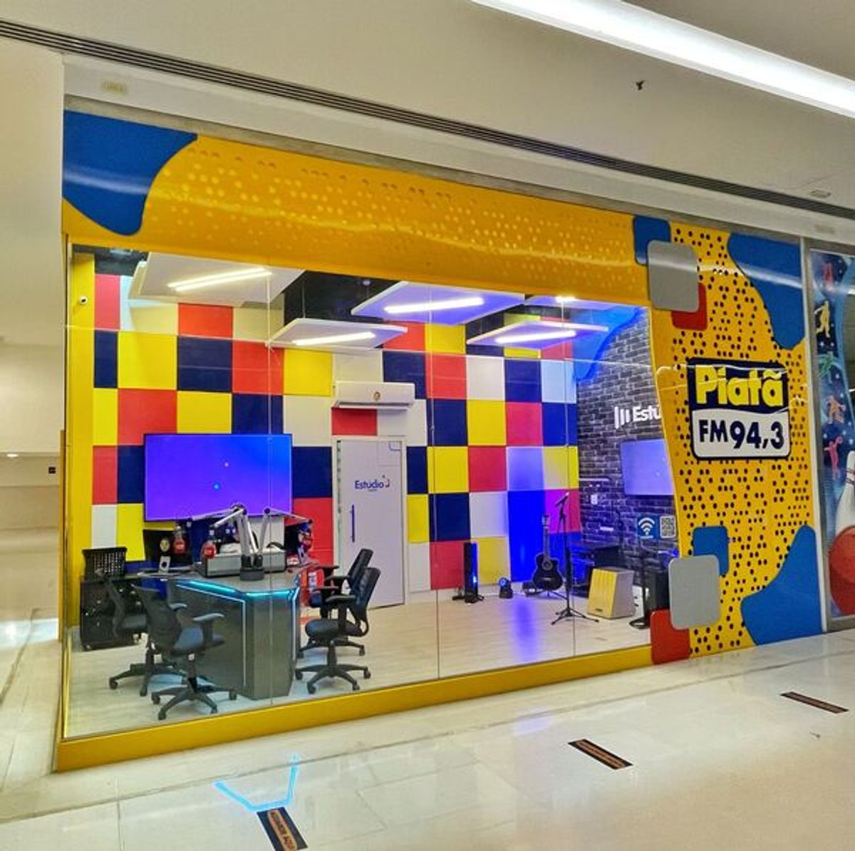 Piatã FM estreia sua sede definitiva em shopping de Salvador