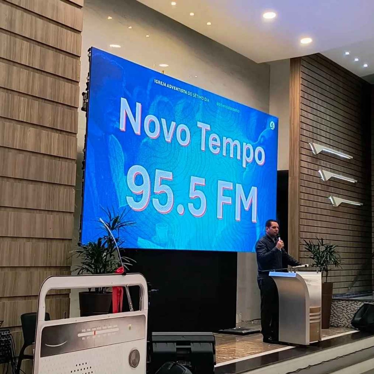 Rádio Excelsior, Novo Tempo e Super Rede Boa Vontade preparam estreias no FM de Salvador